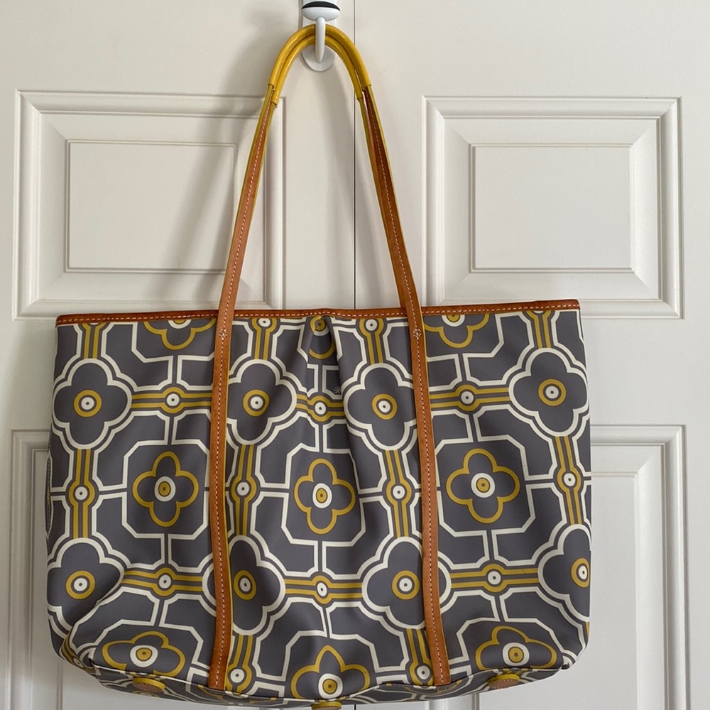 Brighton tote. Great for the beach!